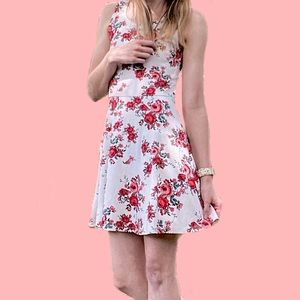 H&M Divided Sleeveless White Jersey Mini Dress w/ Roses (small)